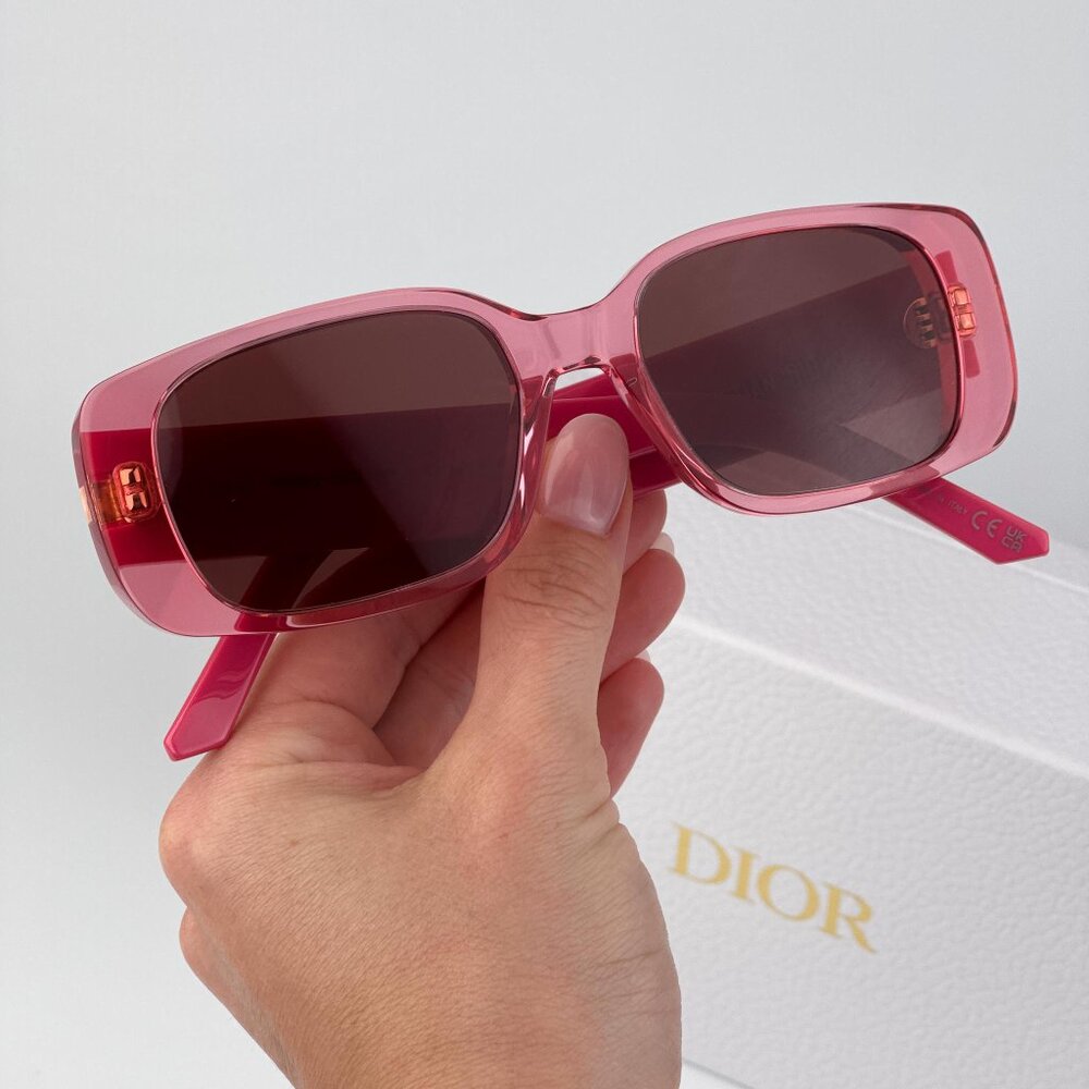 Dior WILDIOR S2U Sunglasses – Translucent Fuchsia Bordeaux | Model 73D0